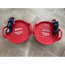 Feed buckets and nets