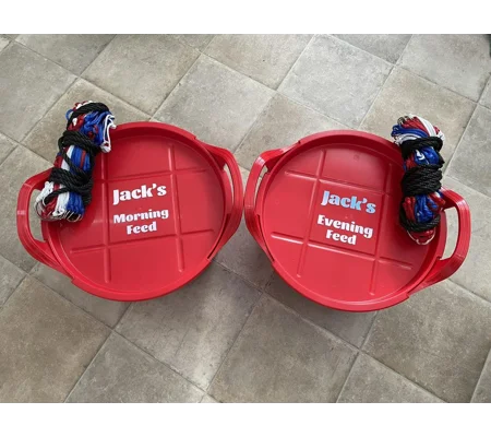 Feed buckets and nets