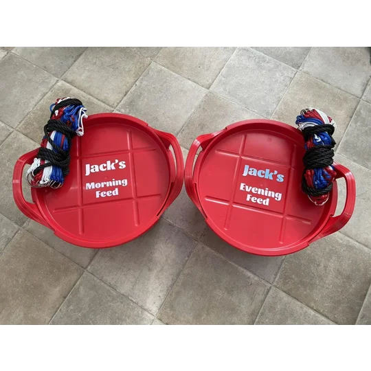 Feed buckets and nets