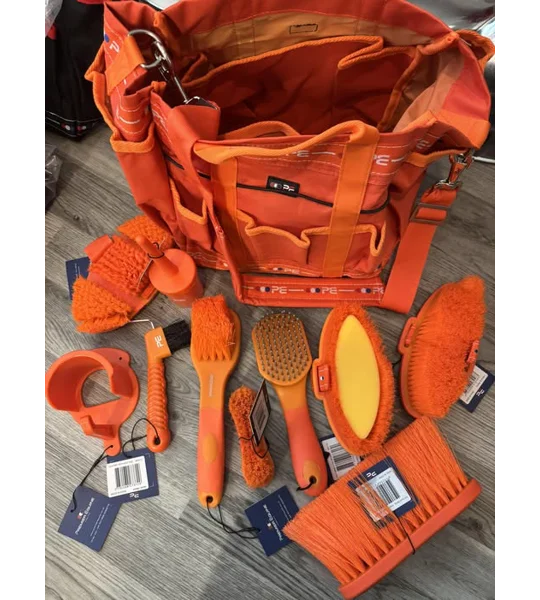 Orange Grooming kit