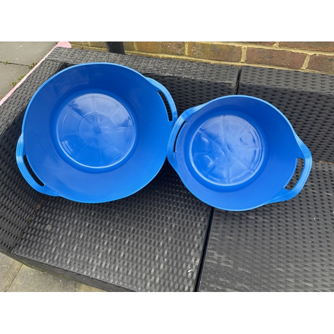Additional Image for feed & water set special offer
