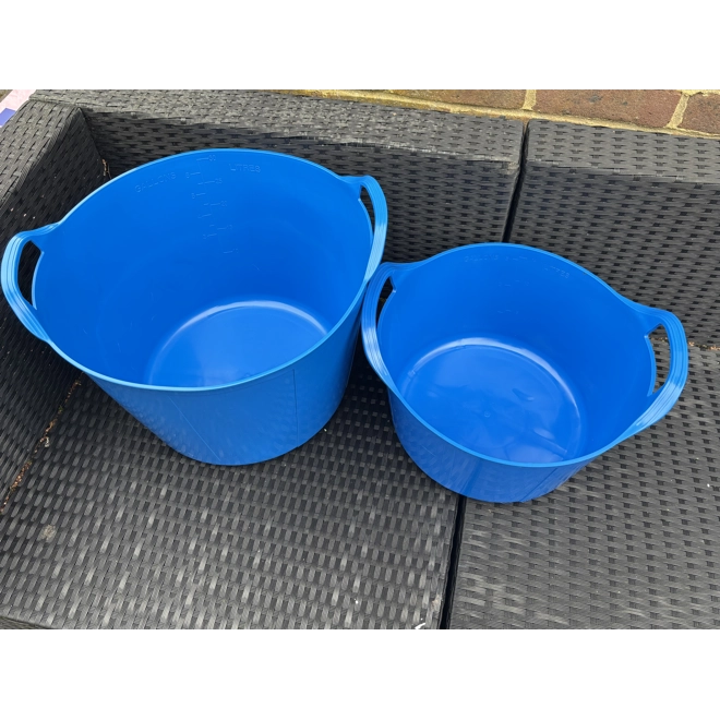 Additional Image for feed & water set special offer
