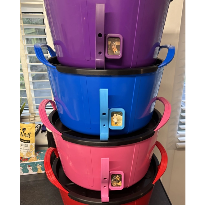 Additional Image for Feed bucket x 1 personalised