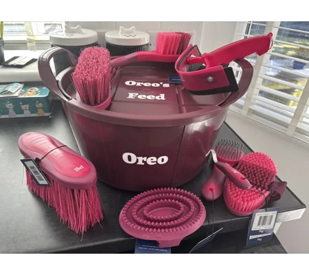 feed bucket and 8 piece set