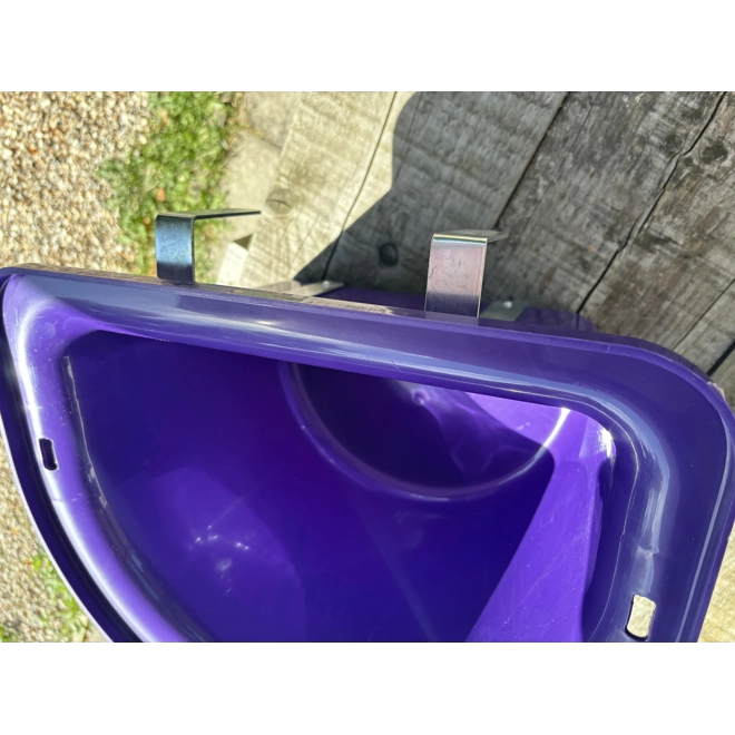 Additional Image for hook over feeder