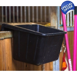 Hanging feeder / manger