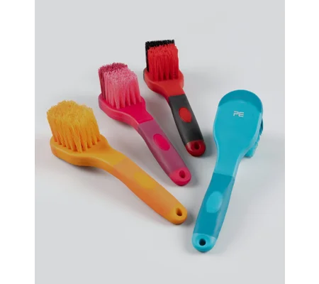 Bucket brush