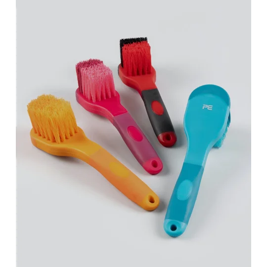 Bucket brush