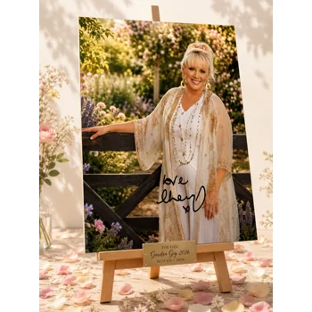 Garden Gig 2026 Hand Signed ..