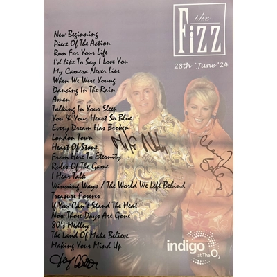 HAND SIGNED SOUVENIR SET LIST FROM THE INDIGO