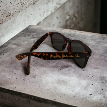 1.THE FIZZ SUNGLASSES