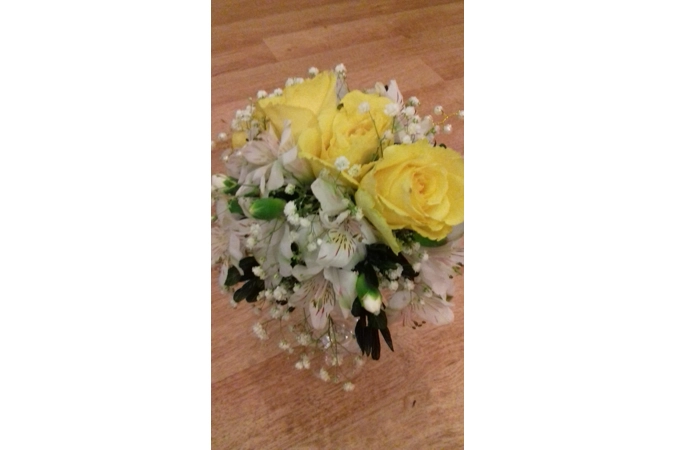 Wedding Posy Made with Real Flowers Wedding Posy Made with Real Flowers