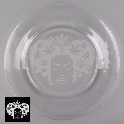 Smooooke whit meee!!! glass rolling plate