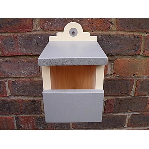 Robin and Wren traditional nest box, cream and grey.