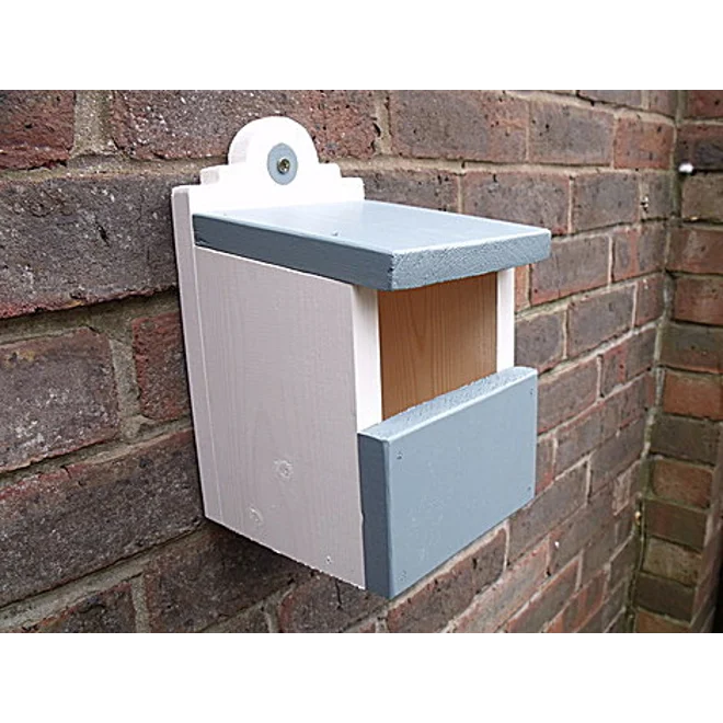 Additional Image for Robin and Wren traditional nest box. blue and white.
