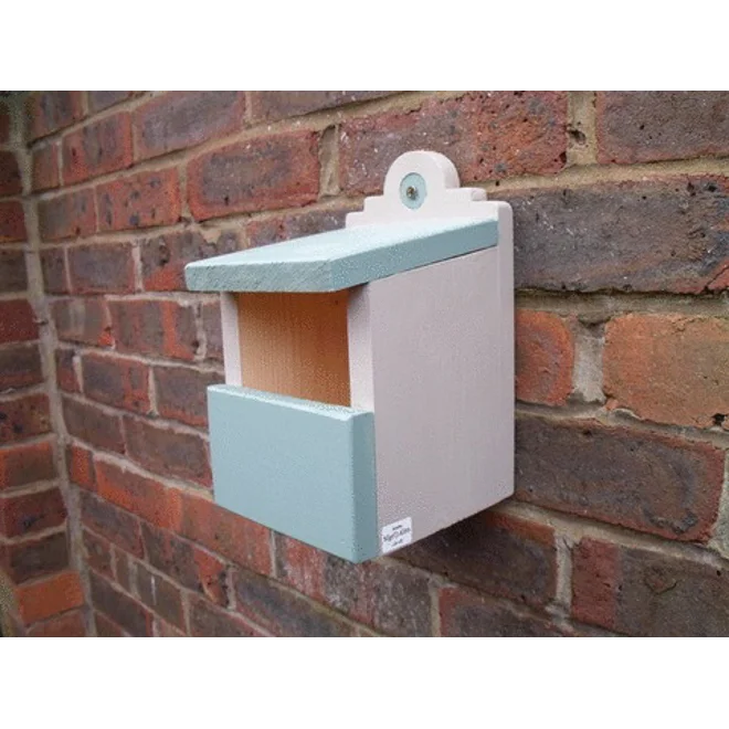 Additional Image for Robin and Wren traditional nest box, green and beige.