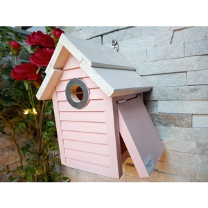 Beach Hut Nest Box. Pink