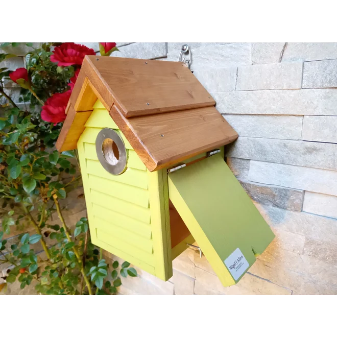 Additional Image for Beach Hut Nest Box. Spring green