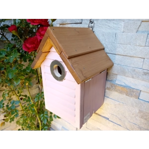 Beach Hut Nest Box. Pink