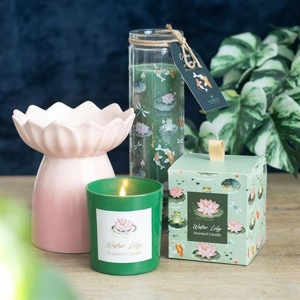 Water lily scented jar candle