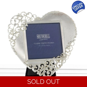 Satin Silver Lace Heart 3x3 Frame