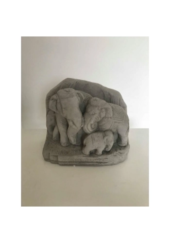 Lovely elephant family