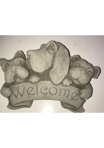Lovely dog welcome plaque