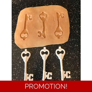 mould for set of 3 santa keys
