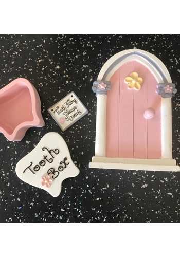 Set of 4 latex moulds to make this tooth fairy door set