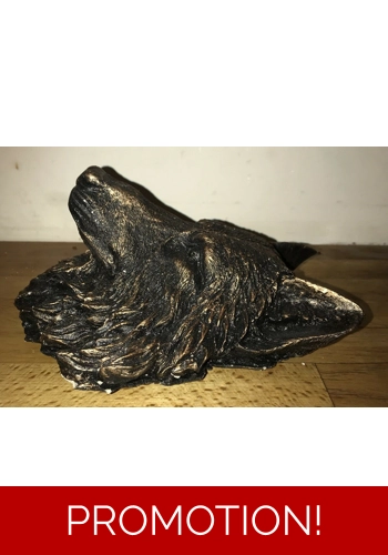 Latex mould for making this wolf head plaque