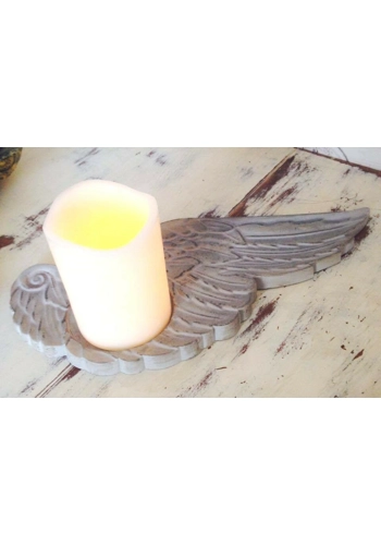 Latex mould for making this angel wing candle holder