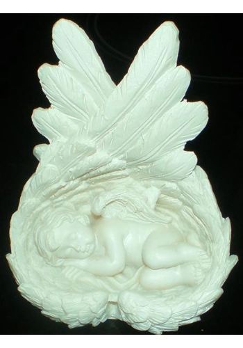 Small Cherub in wings