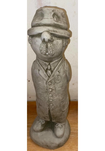 Latex mould for making this Cricket umpire statue