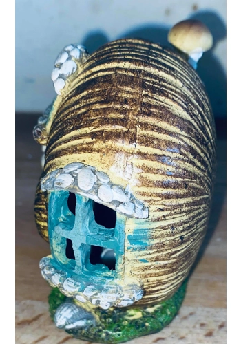 Latex mould for making this small Snails shell house