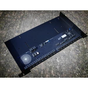 MINDBURNER MIDI SPIDER 20 way MIDI THRU, RACK