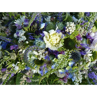 Druppelvormig bloemstuk Druppelvormig bloemstuk