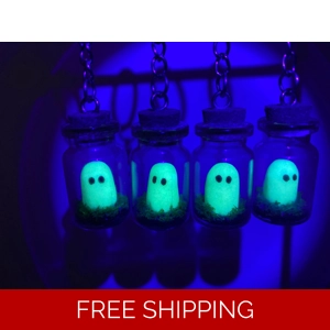 Ghost in a Bottle Keyring - Glow in the Dark | Handmade Acessories | Small Gifts | Shells Sculptures