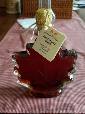Glass Maple Leaf 8oz