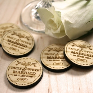 Personalised Rustic Wooden "Married" Wedding Favours Table Confetti