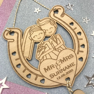 Personalised Married Couple Wooden Horseshoe Keepsake Gift