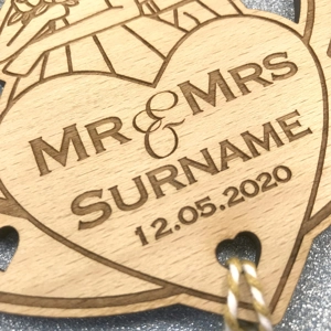 Personalised Married Couple Wooden Horseshoe Keepsake Gift
