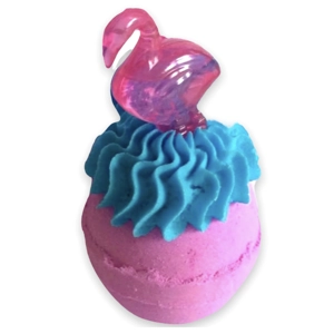 Pink flamingo bathbomb