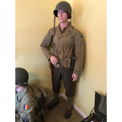 US WWII 29th Inf Div Sergeant Uniform Display with Equipment & Mannequin US WWII 29th Inf Div Sergeant Uniform Display with Equipment & Mannequin