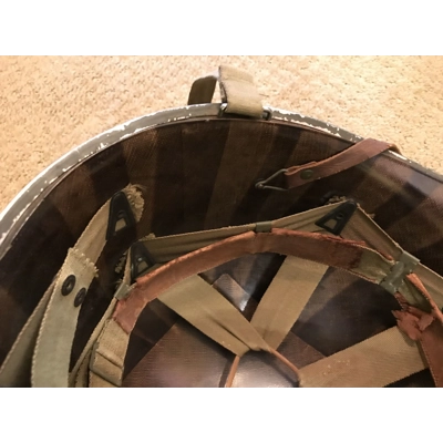 US WWII 29th Inf Div Sergeant Uniform Display with Equipment & Mannequin US WWII 29th Inf Div Sergeant Uniform Display with Equipment & Mannequin