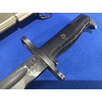 US WWII US Army M1 Bayonet & Scabbard
