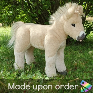 Fjord horse foal (semi-posable)