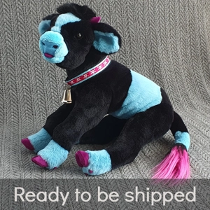 Space cow - Dynamo (semi-posable)