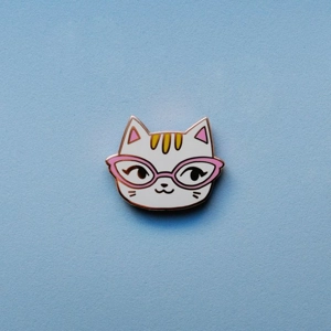 Curious Cat Pin Curious Cat Pin