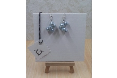Blue pearl bead cluster earrings