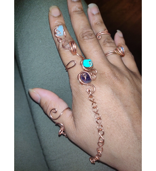 Crystal Blunt Holder